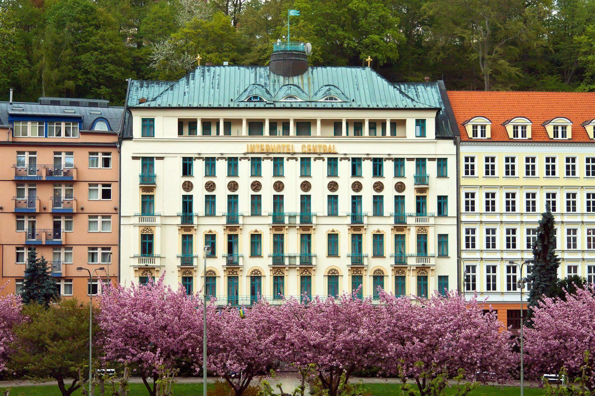 Interhotel Central Karlovy Vary Bagian luar foto